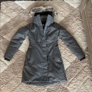 The North Face Women's Gray 550 dryvent parka with Fur Hood